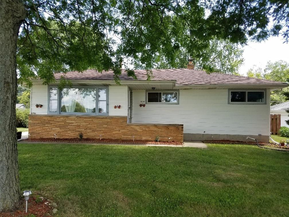 8254 N 55th St, Brown Deer, WI 53223