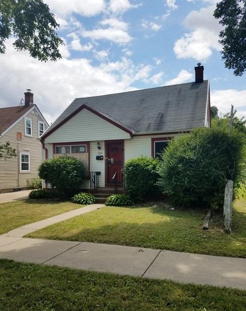 3033 W Eggert Pl, Milwaukee, WI 53209