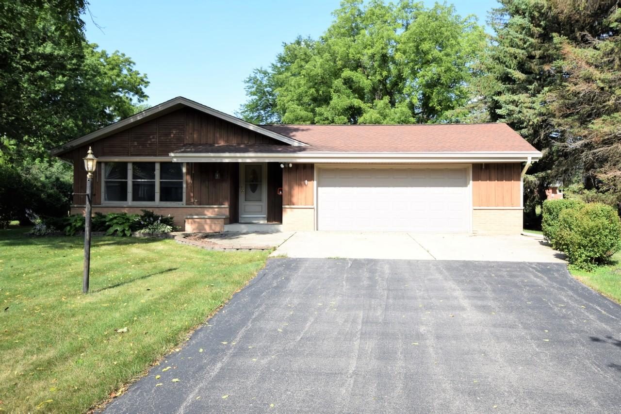 4328 Greenbriar Ln, Mount Pleasant, WI 53403