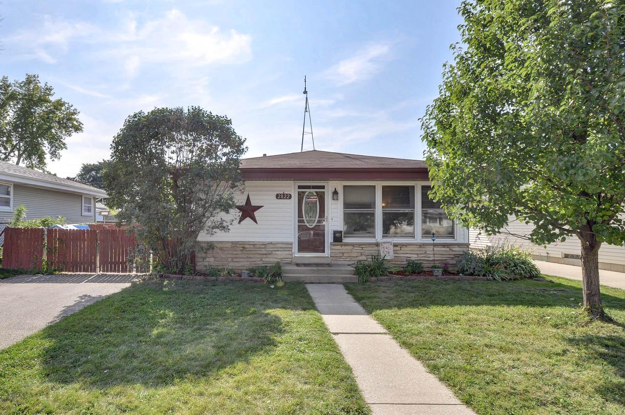 2822 Kentucky St, Racine, WI 53405