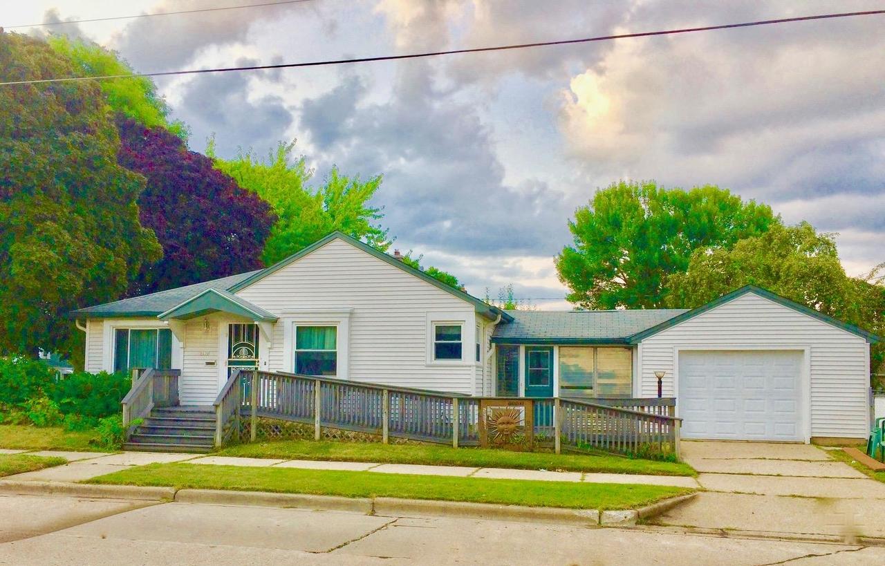9030 W Concordia Ave, Milwaukee, WI 53222