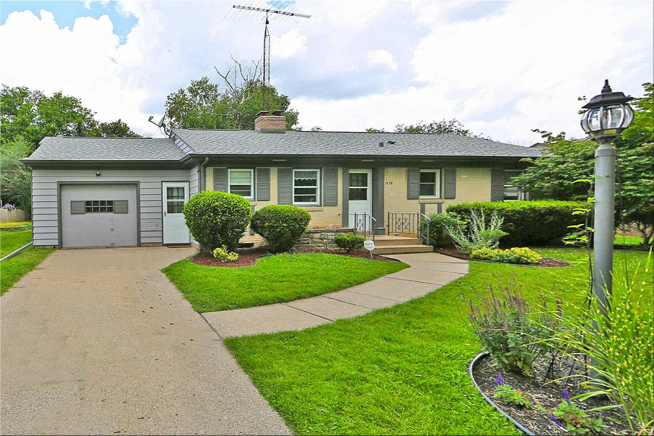 1138 W Colonial Dr, Mount Pleasant, WI 53405