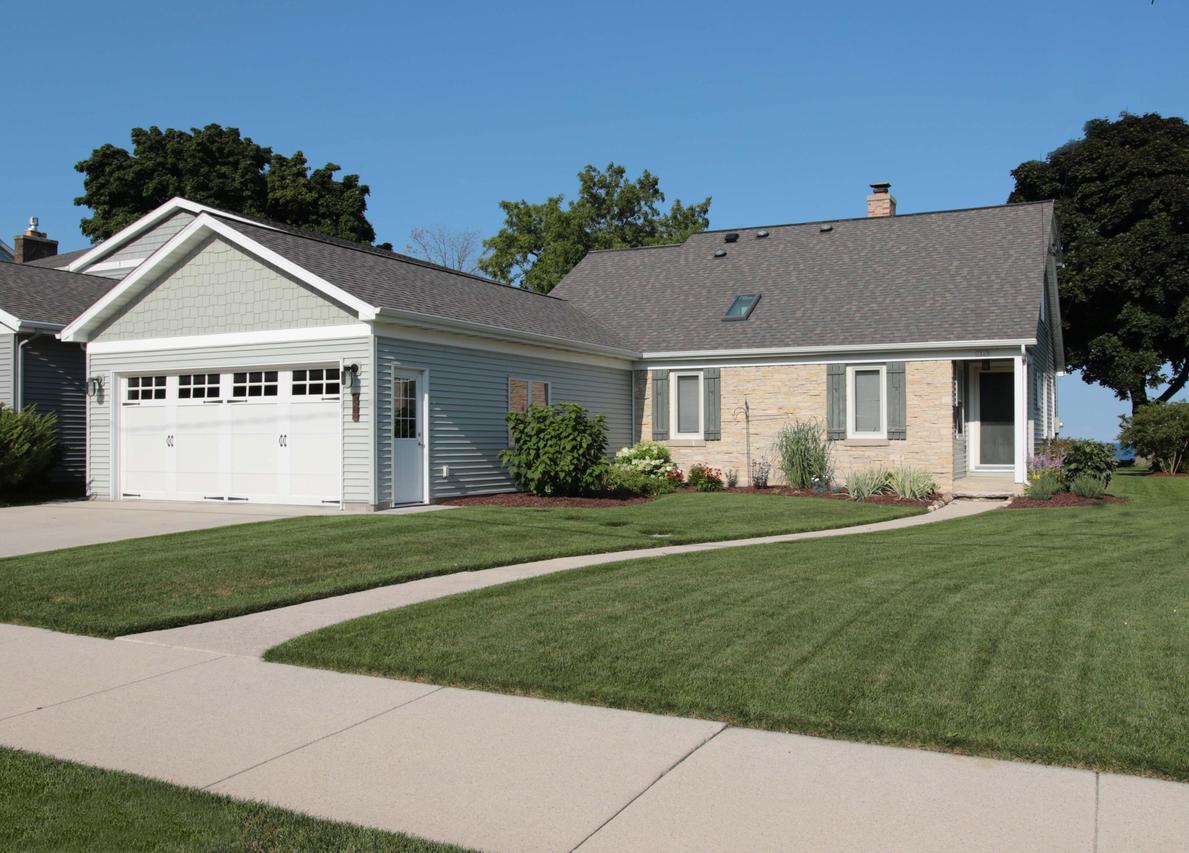 2529 Lakeshore Dr., Sheboygan, WI 53081