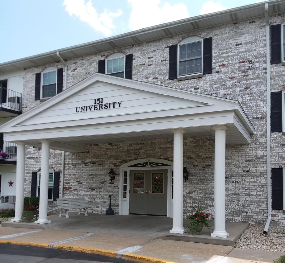 151 N University Dr #101, West Bend, WI 53095