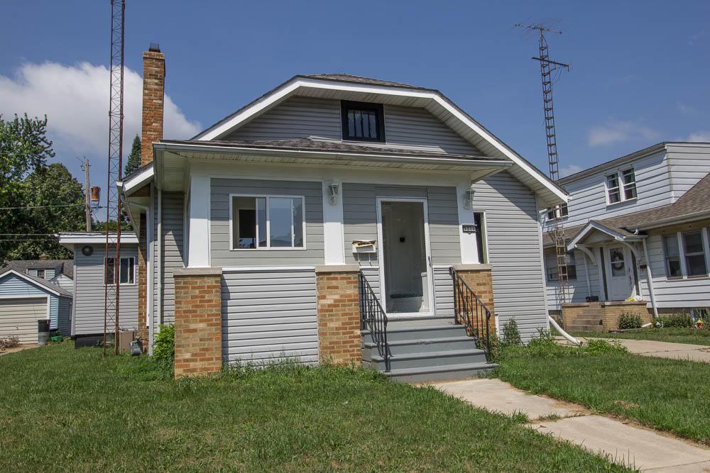 5216 35th Ave., Kenosha, WI 53144