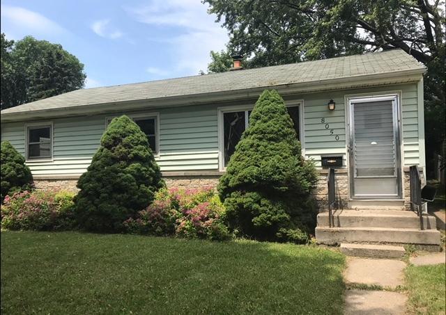 8050 W Grantosa Dr, Milwaukee, WI 53218
