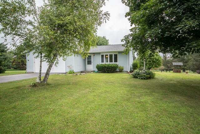 4078 Ernst Dr, Hartford, WI 53027