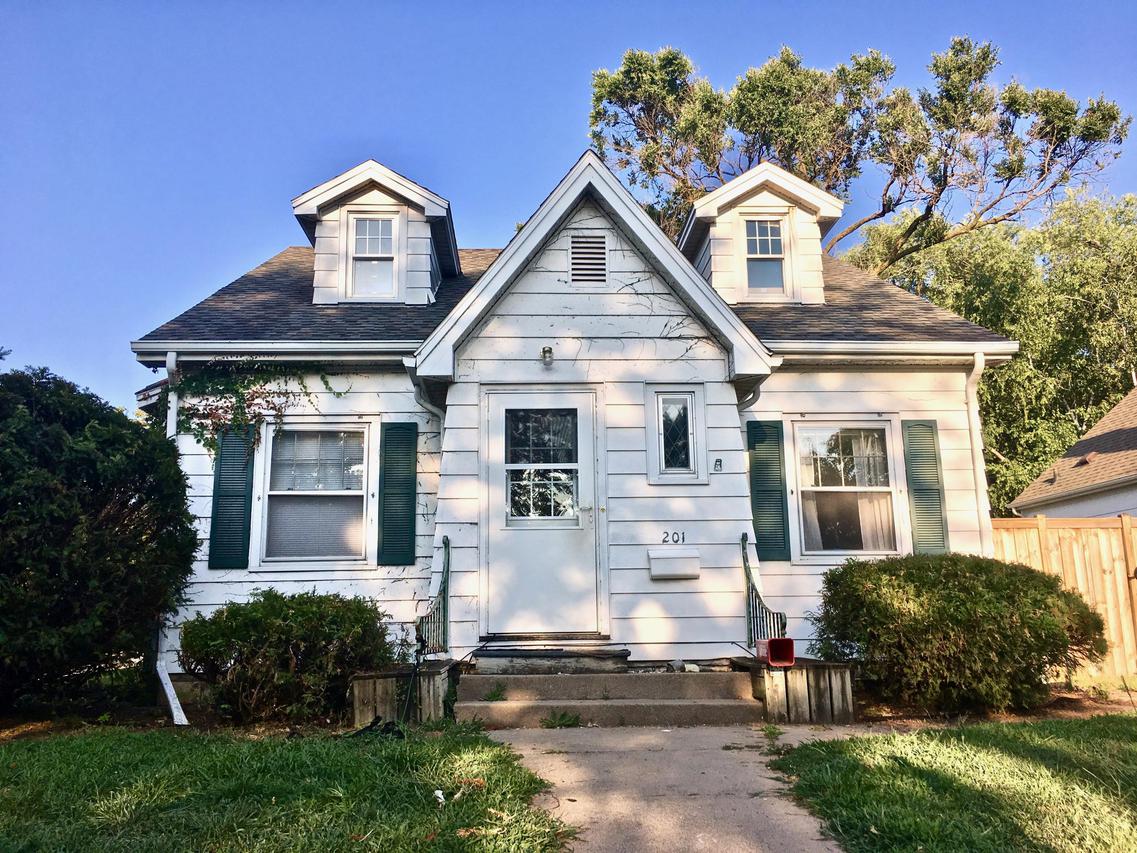 201 21st St., La Crosse, WI 54601