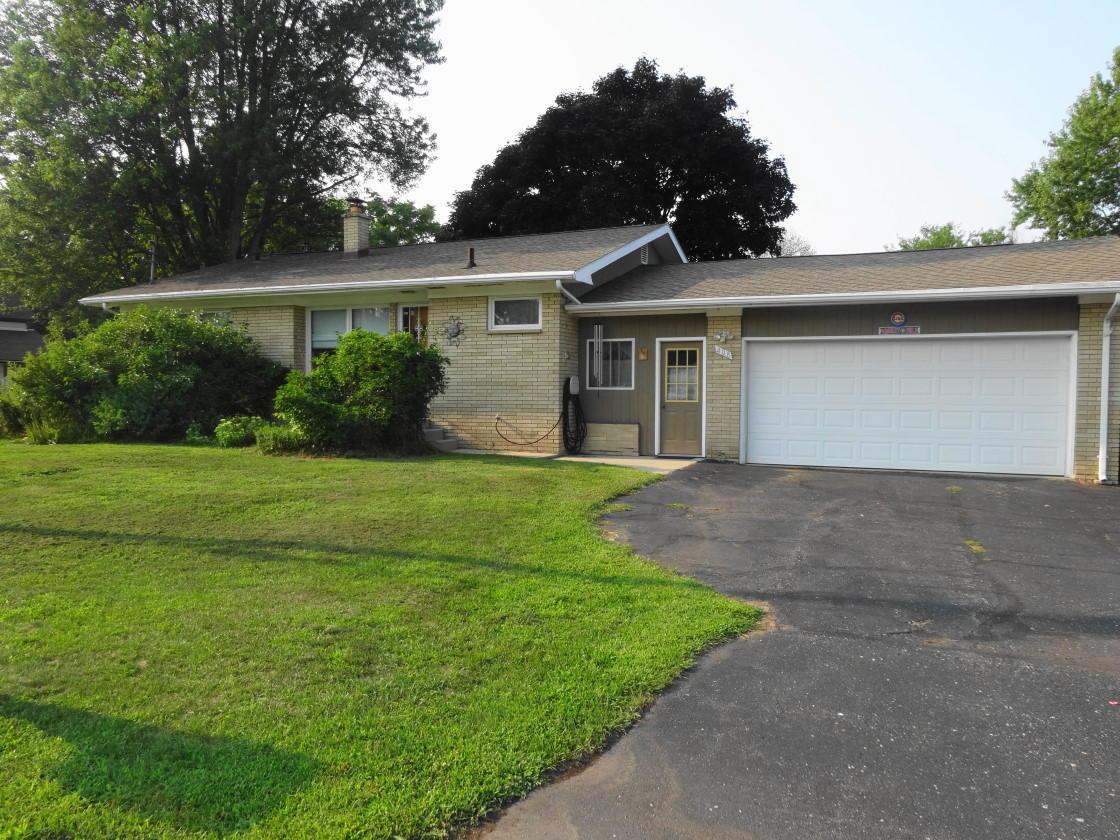 408 9th St, Somers, WI 53140