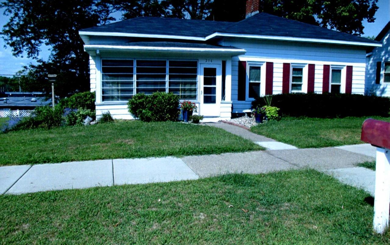216 3rd Ave., Onalaska, WI 54650
