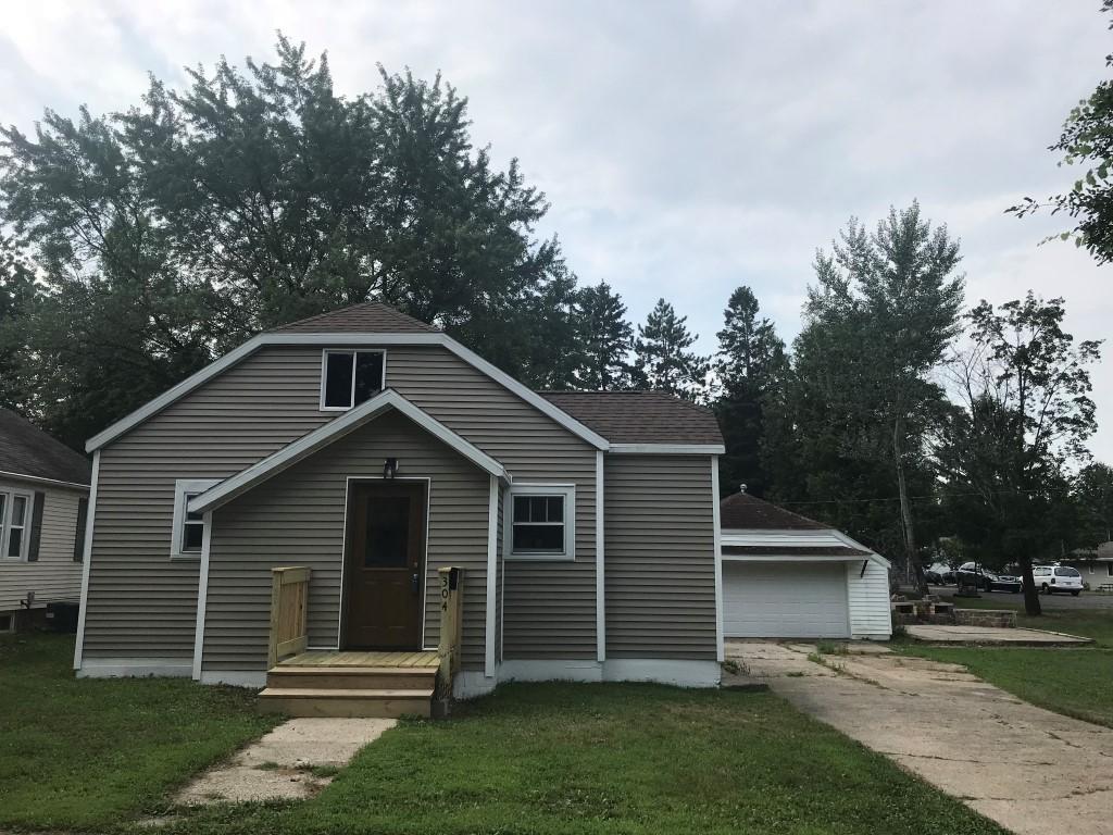 304 Larson St., Pound, WI 54161