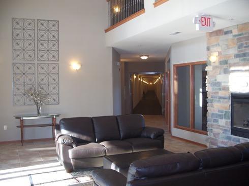 230 Hilldale Dr #1111, Hartford, WI 53027