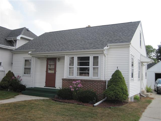 1413 S 20th St., Manitowoc, WI 54220
