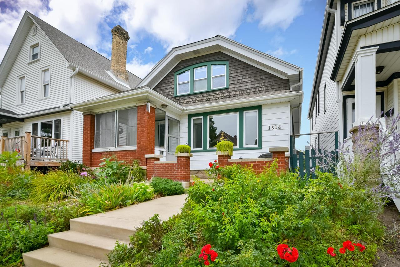 1816 E Bennett Ave, Milwaukee, WI 53207