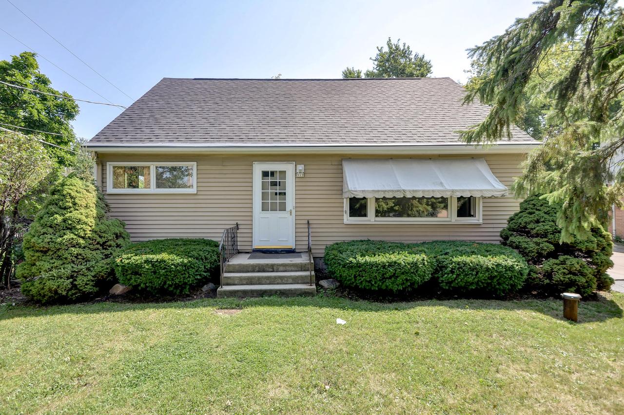 919 Newman Rd., Racine, WI 53406