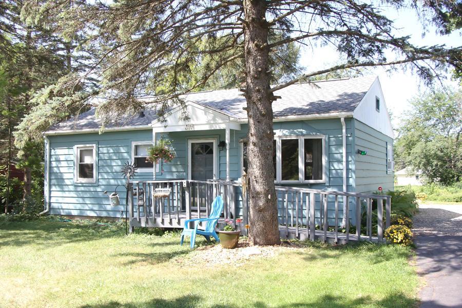 W162N9697 Mayflower Dr, Germantown, WI 53022