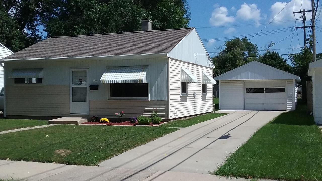 3422 S 67th St, Milwaukee, WI 53219