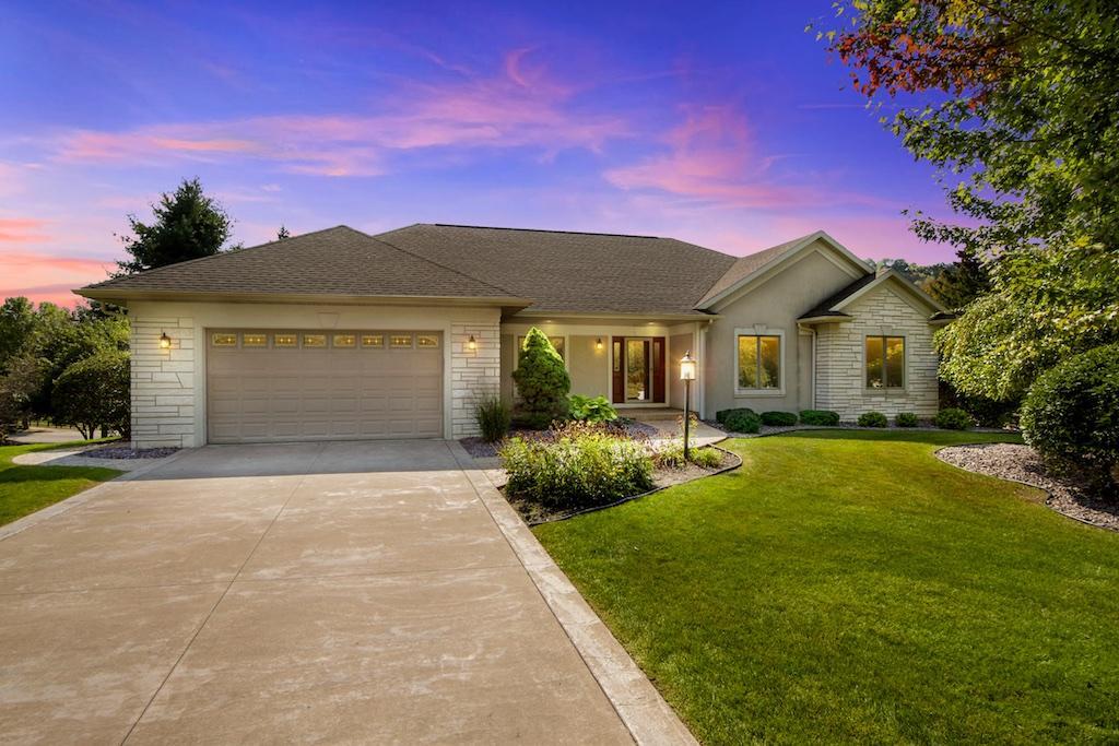 4710 Southfield Grn, La Crosse, WI 54601