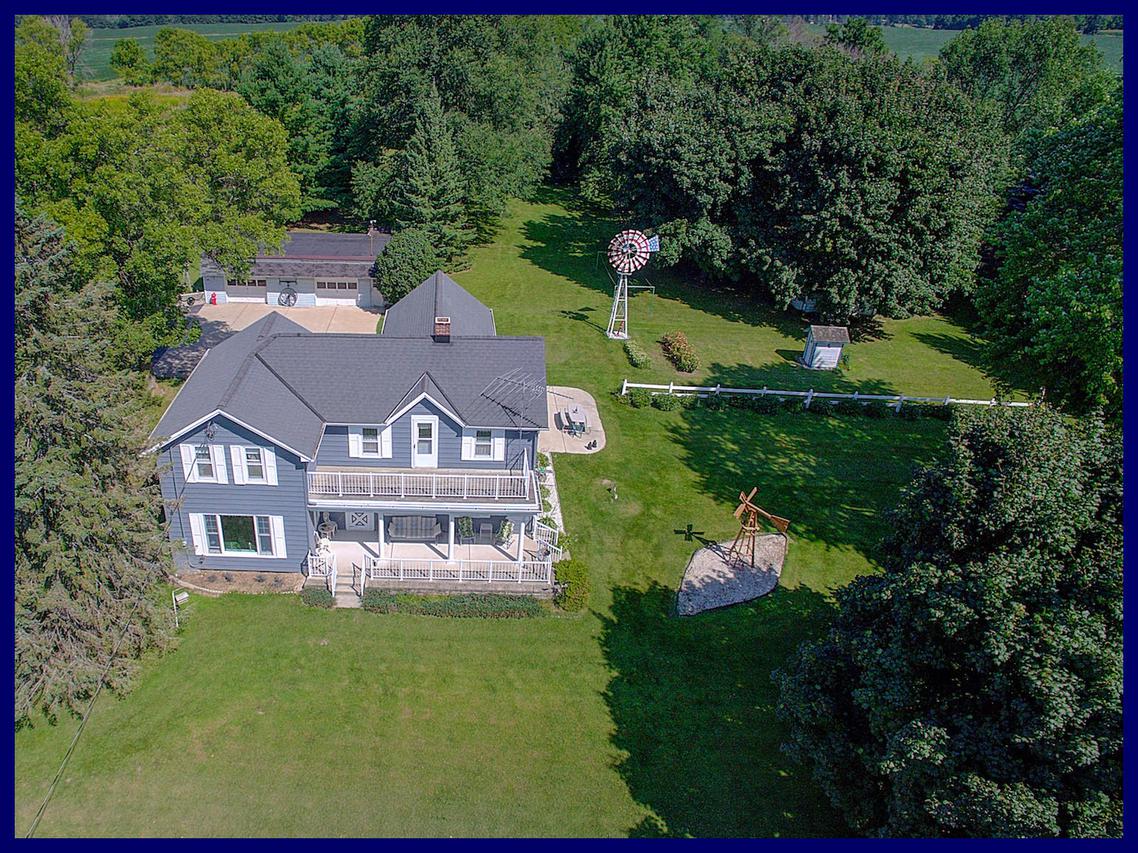 7282 W Waterford Rd., Hartford, WI 53027