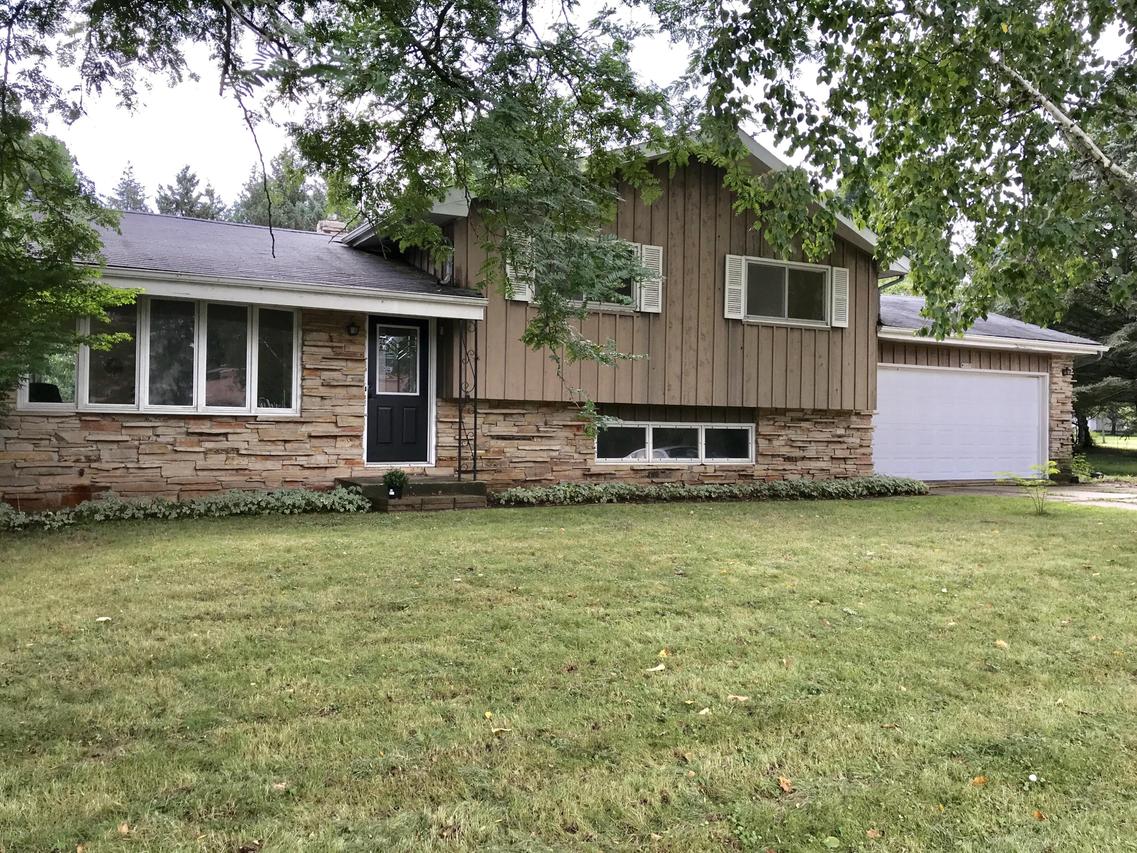 1975 W Edgewood Rd., Sheboygan, WI 53083