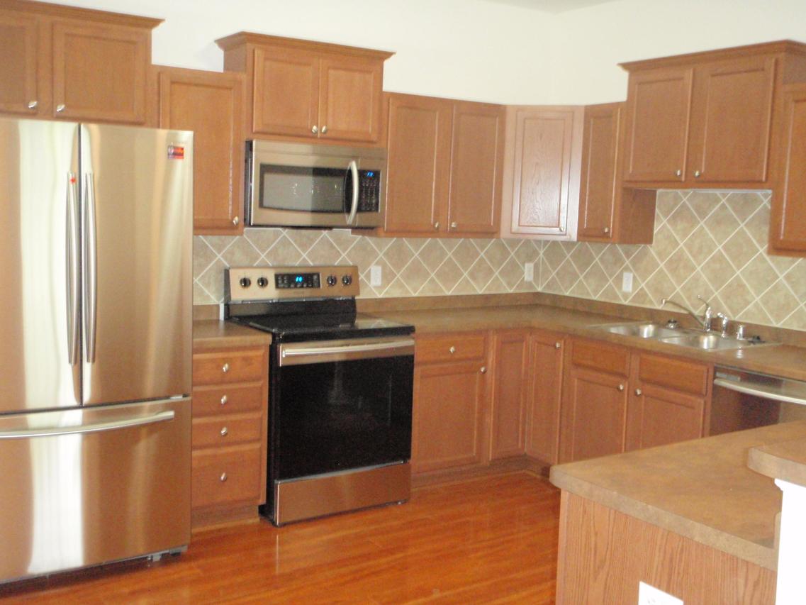 1106 Bedford Ct #102, Mount Pleasant, WI 53406