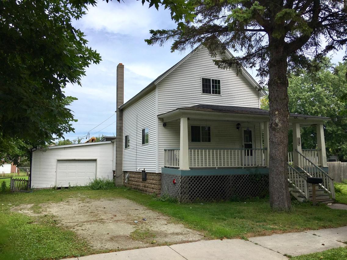 408 Carney Blvd, Marinette, WI 54143