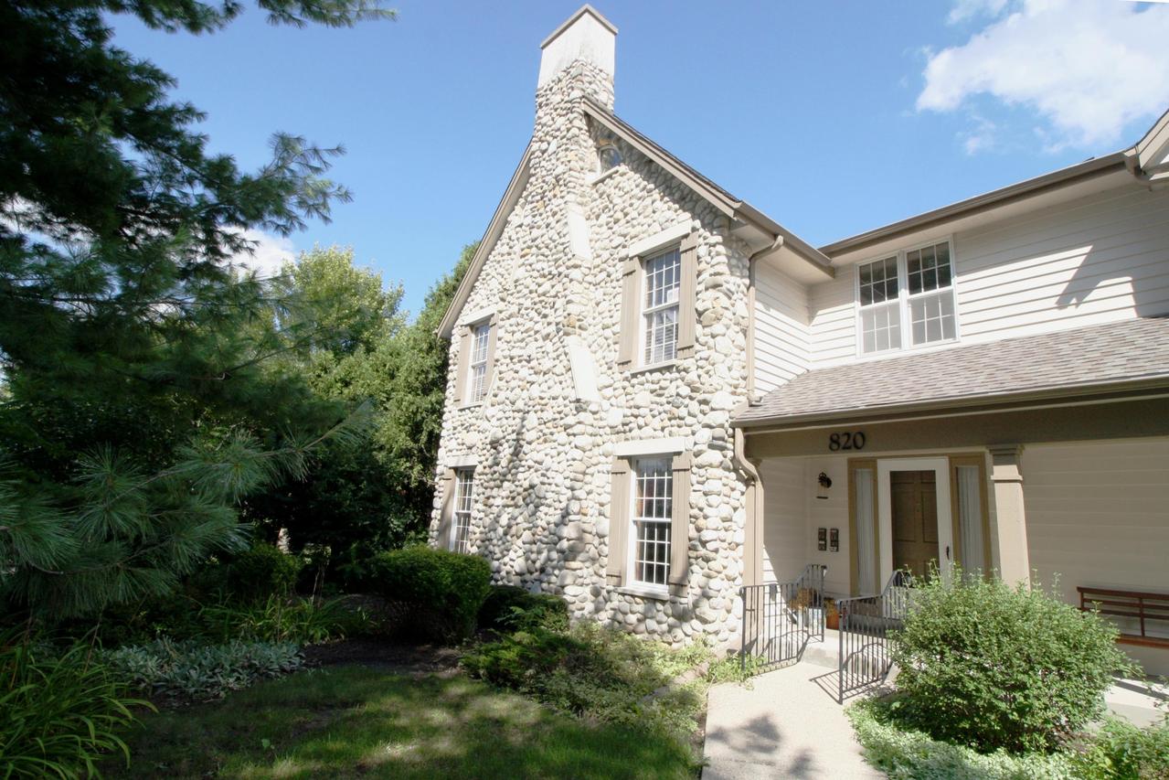 820 Pilgrim Pkwy #A, Elm Grove, WI 53122