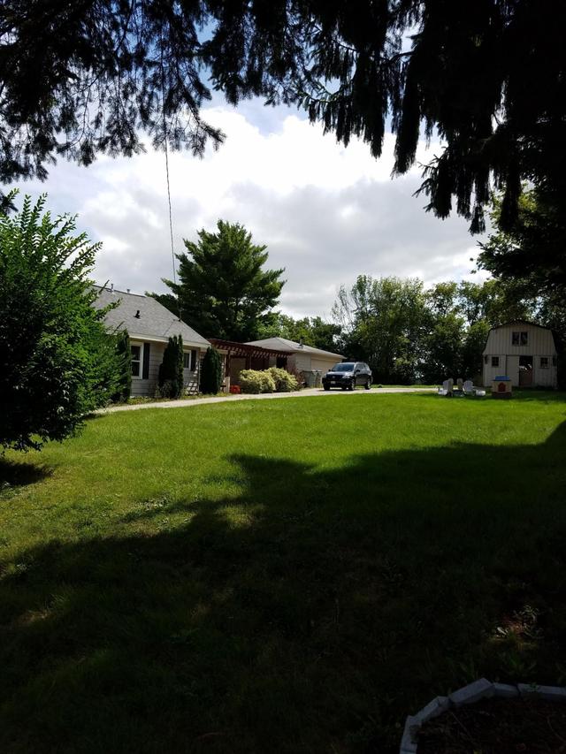 2245 W Mangold Ave, Milwaukee, WI 53221