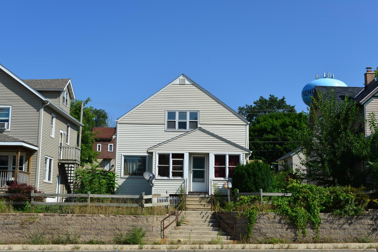 1036 W Washington St., West Bend, WI 53095