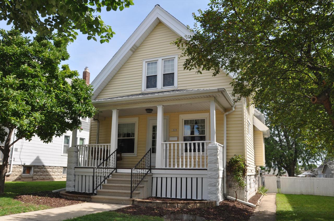 1020 S 57th St, West Allis, WI 53214