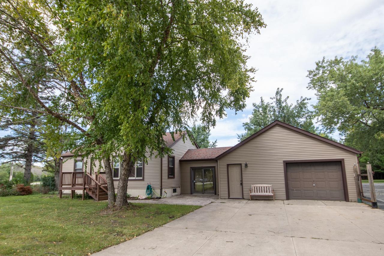 23256 W 7 Mile Rd, Norway, WI 53150