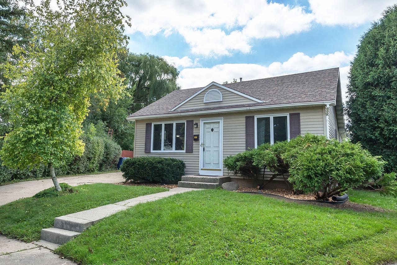 6151 W Stack  Ct., Milwaukee, WI 53219