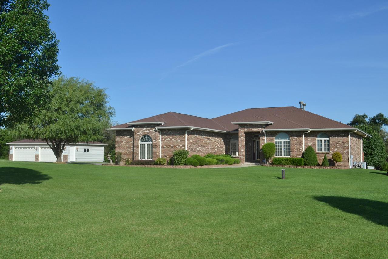 7700 5 Mile Rd., Caledonia, WI 53126