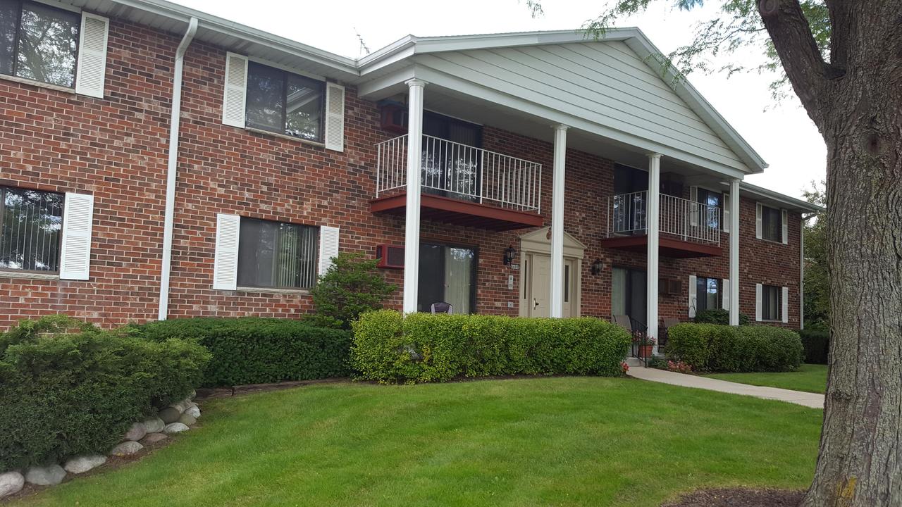 6400 W Howard Ave. #201, Milwaukee, WI 53220