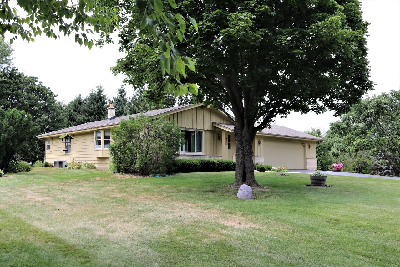 5107 Wayne Dr, West Bend, WI 53095