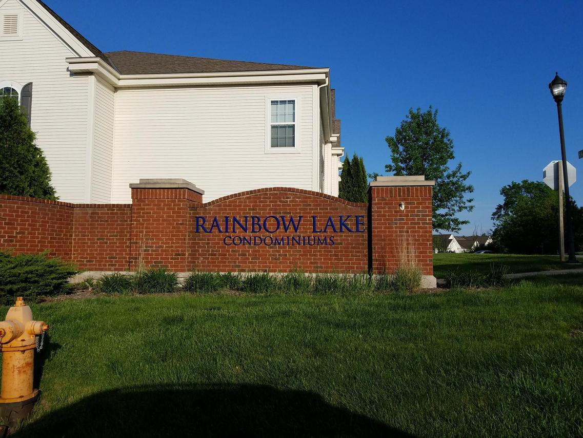 2135 Rainbow Lake #122, West Bend, WI 53090