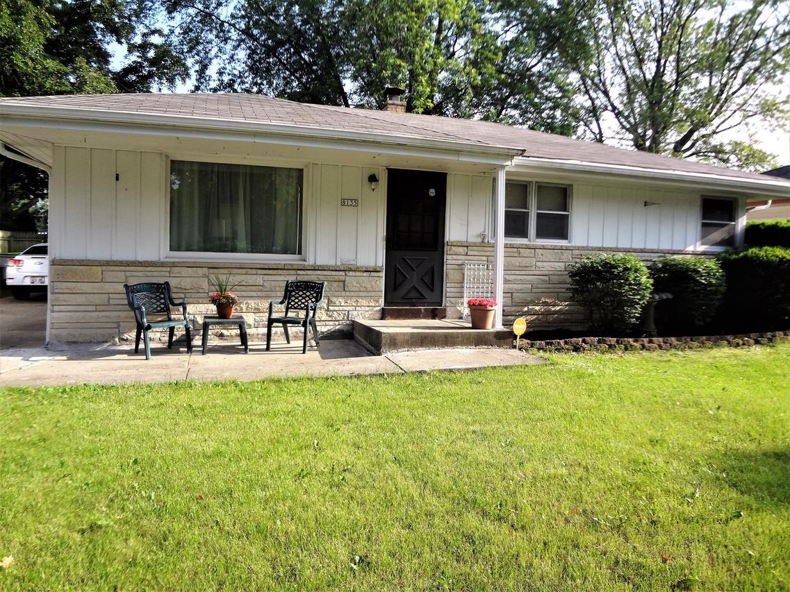 8135 W Carmen Ave, Milwaukee, WI 53218