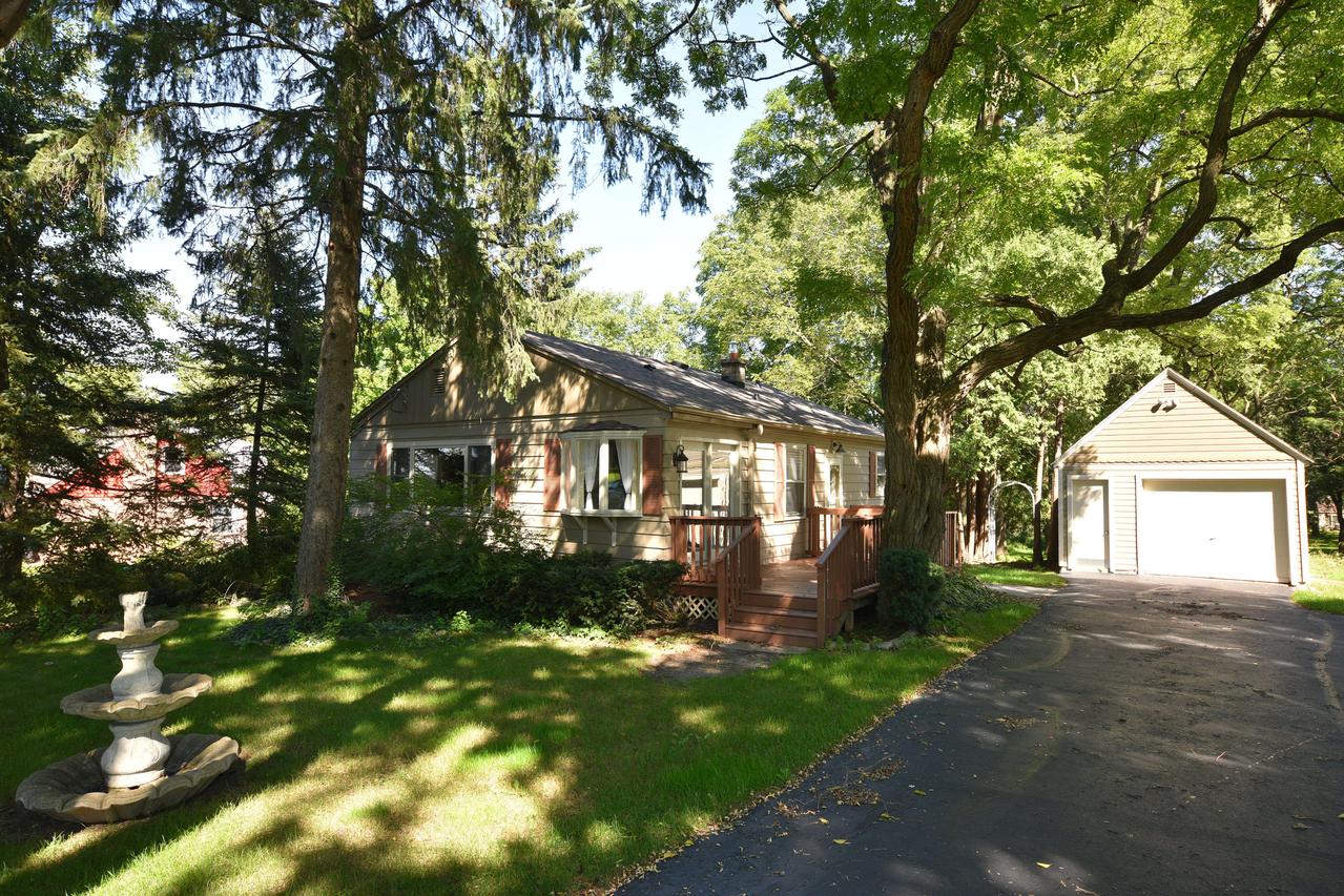 8680 N 68th St, Brown Deer, WI 53223