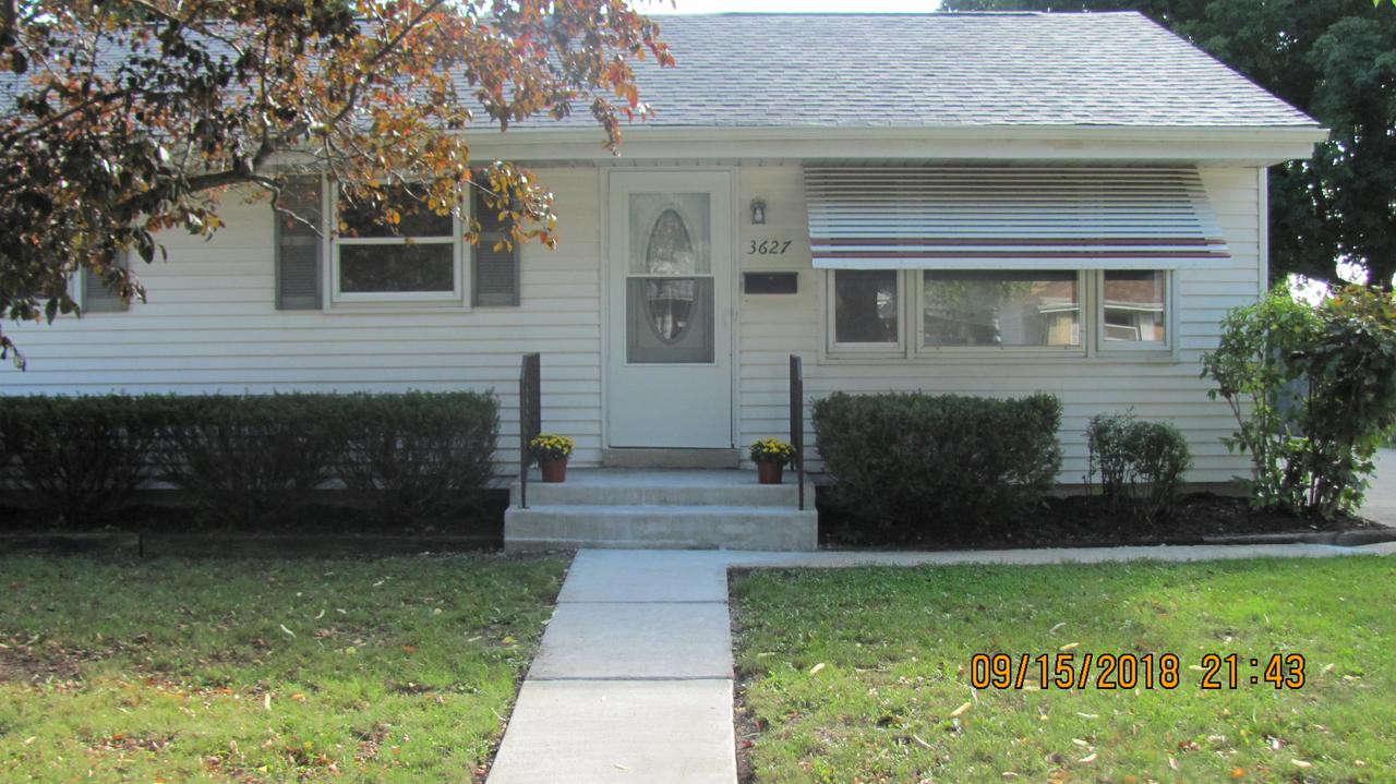 3627 Regency Dr, Racine, WI 53402