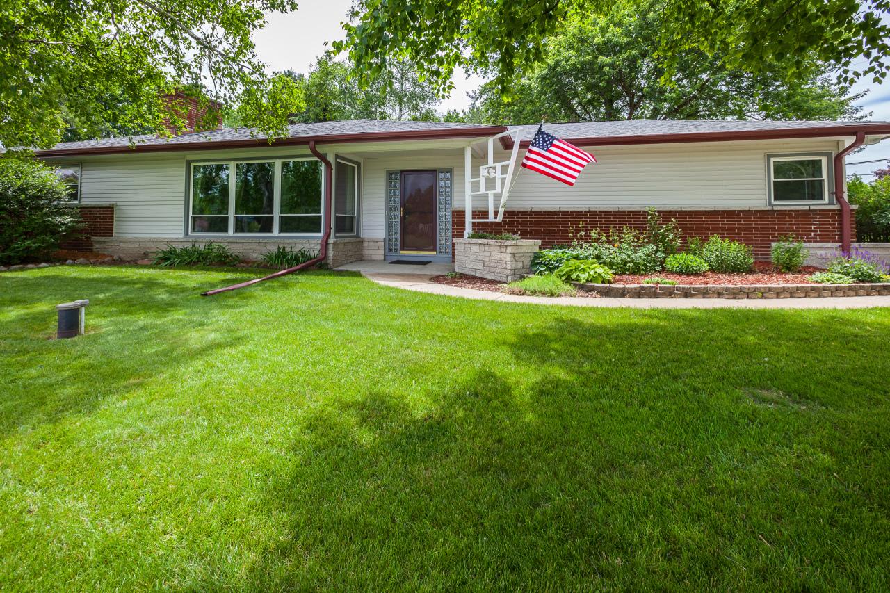11521 W Bel Mar Dr., Franklin, WI 53132