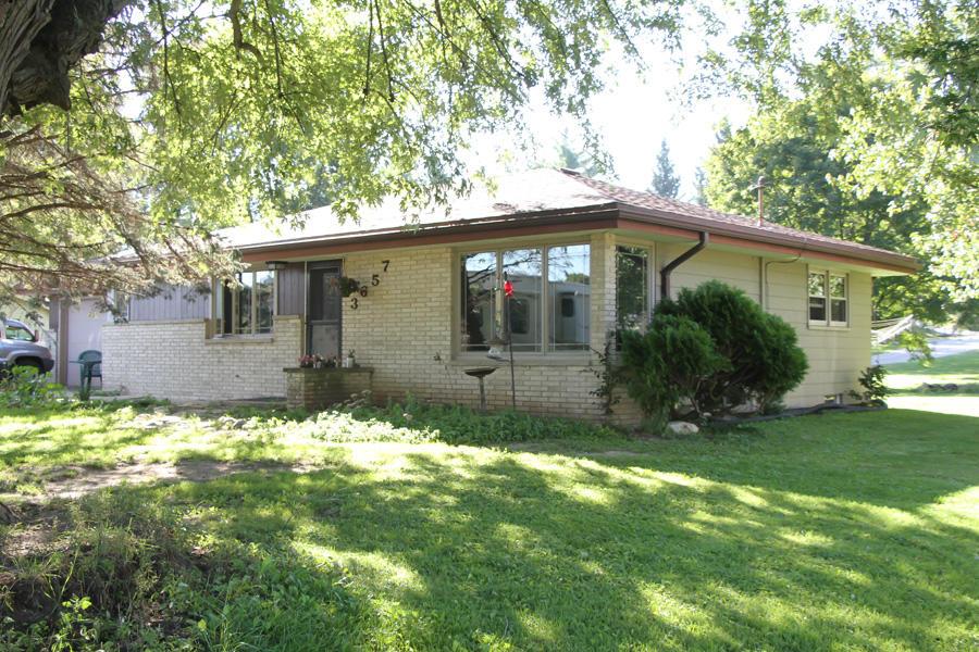 3657 Hubertus Rd, Richfield, WI 53033