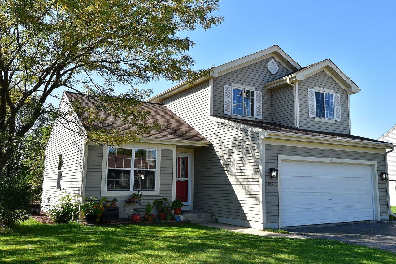 1121 Garfield Ln., Hartford, WI 53027
