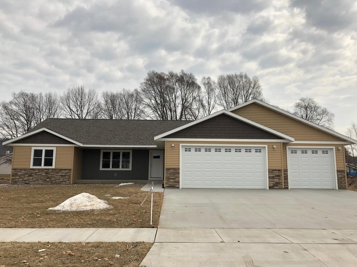 3125 Horton St, Holmen, WI 54636