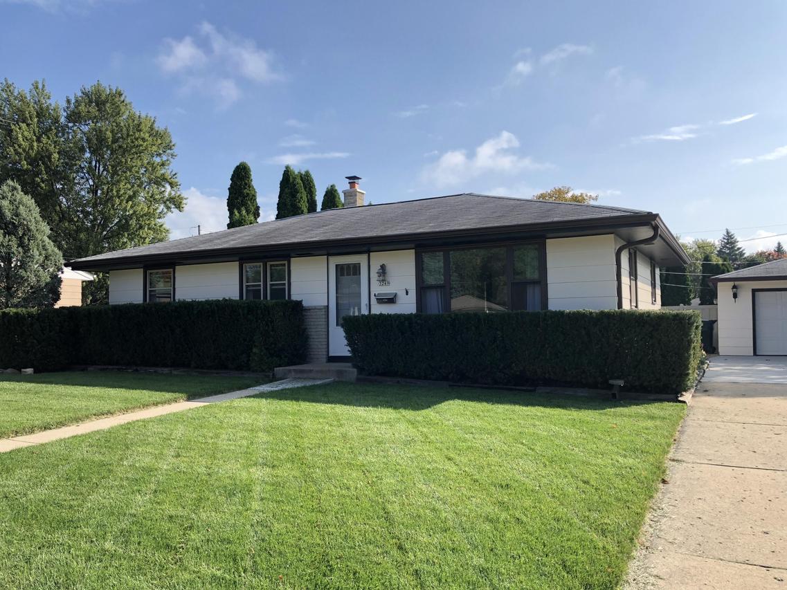 3249 92nd St, Sturtevant, WI 53177