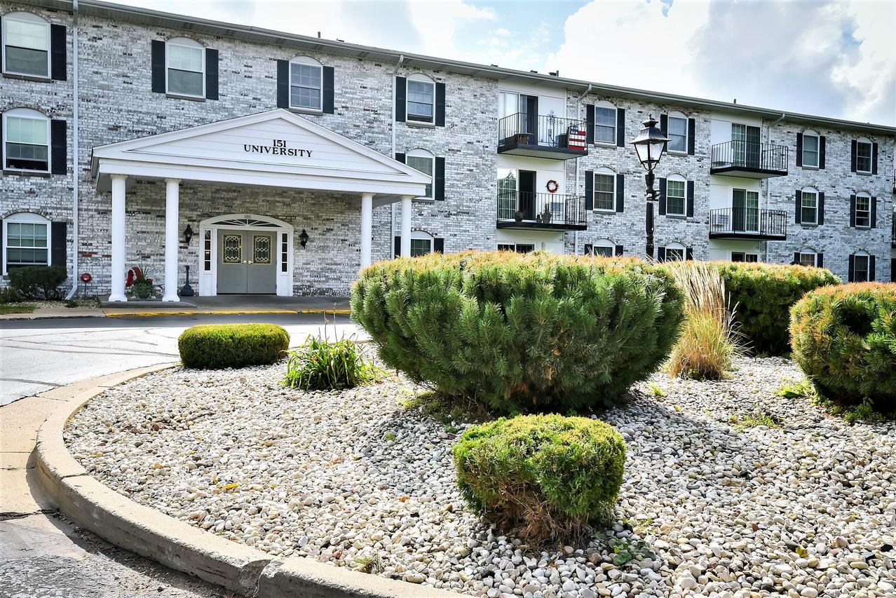 151 N University Dr #303, West Bend, WI 53095