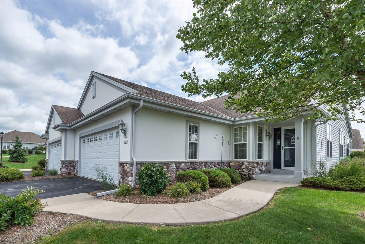 1407 Horizon Trl, Waukesha, WI 53189