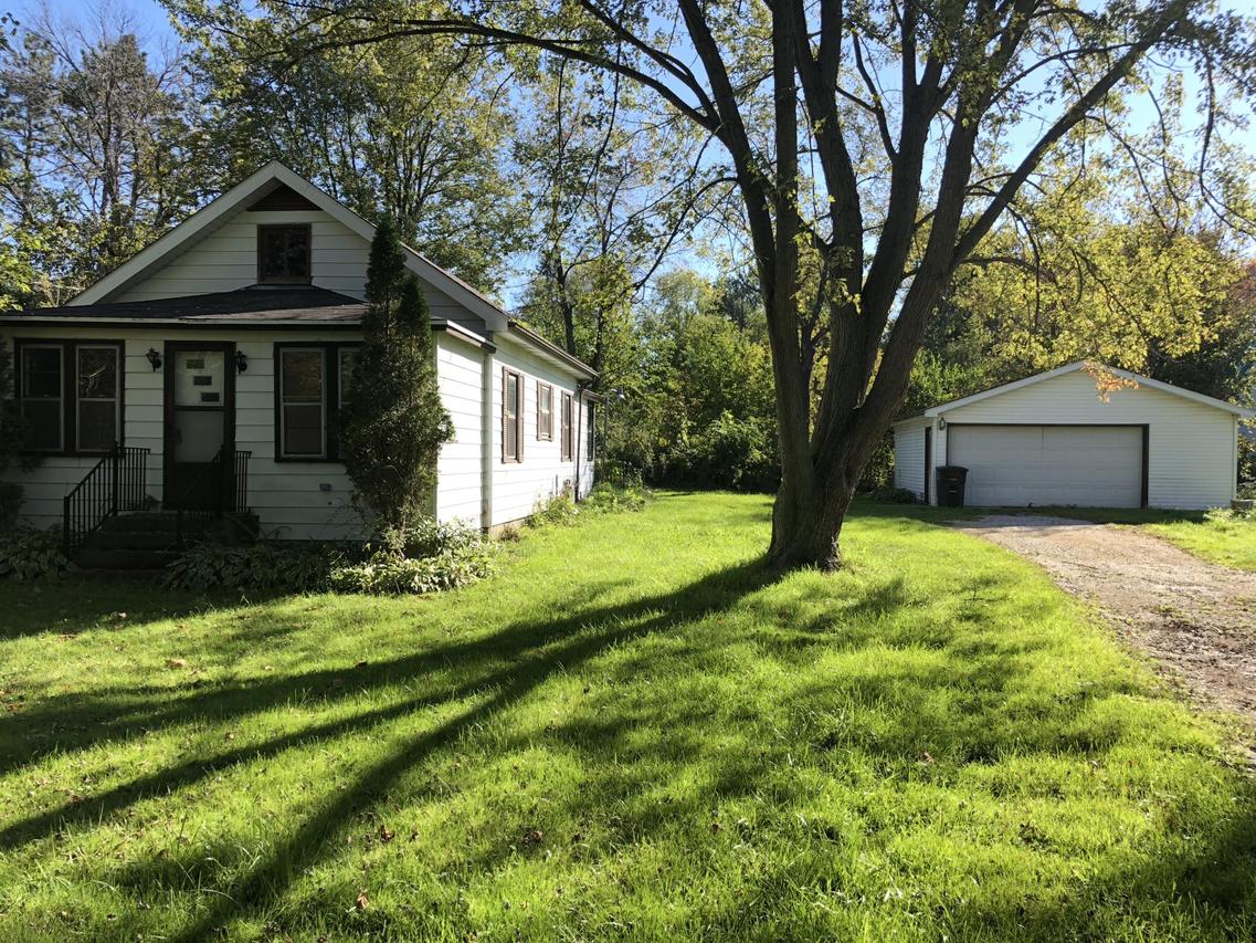 N2640 Schofield Rd, Geneva, WI 53147