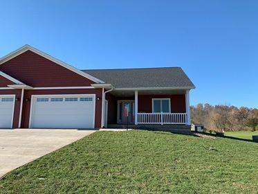 W6467 Oakwood Cir, Onalaska, WI 54636