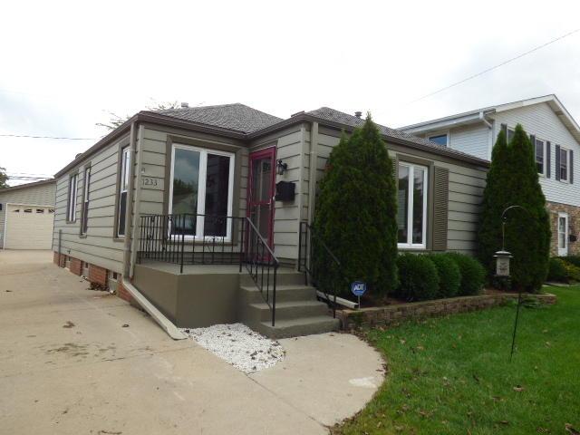 1233 Wolff St, Racine, WI 53402