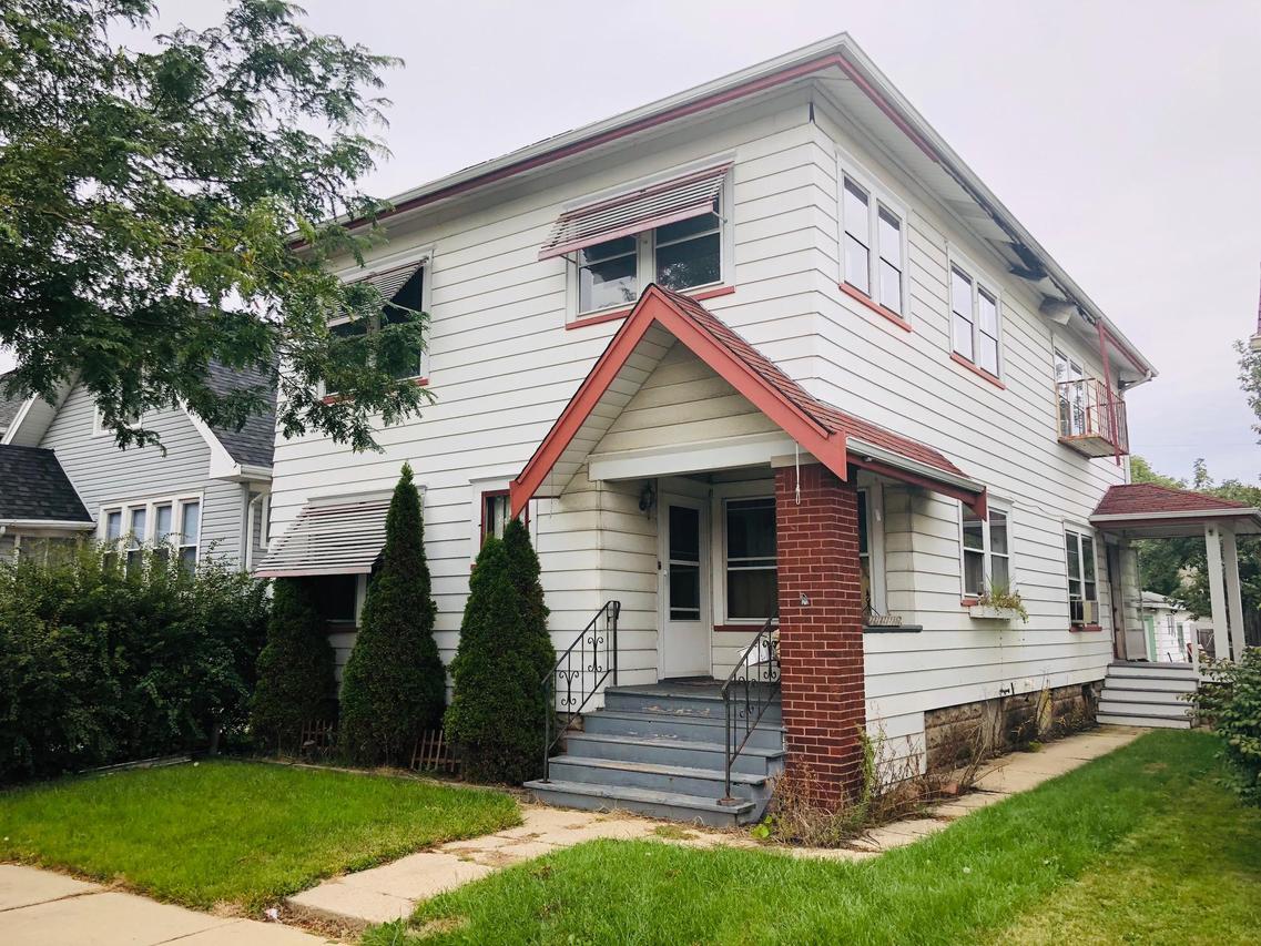 1427 West Blvd., Racine, WI 53405